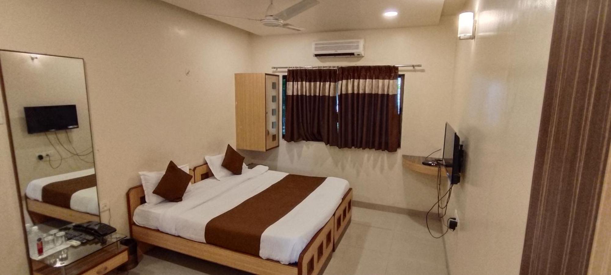 Aquarius Resort Gorhe Khurd Exterior foto